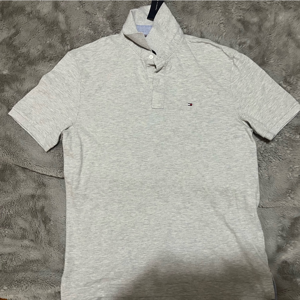 Gray Tommy Hilfiger shirt